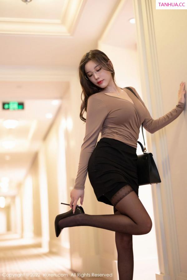 杨晨晨 sugar小甜心CC [XiuRen]高清写真图 2022.02.08 No.4557 杨晨晨Yome第23张图片